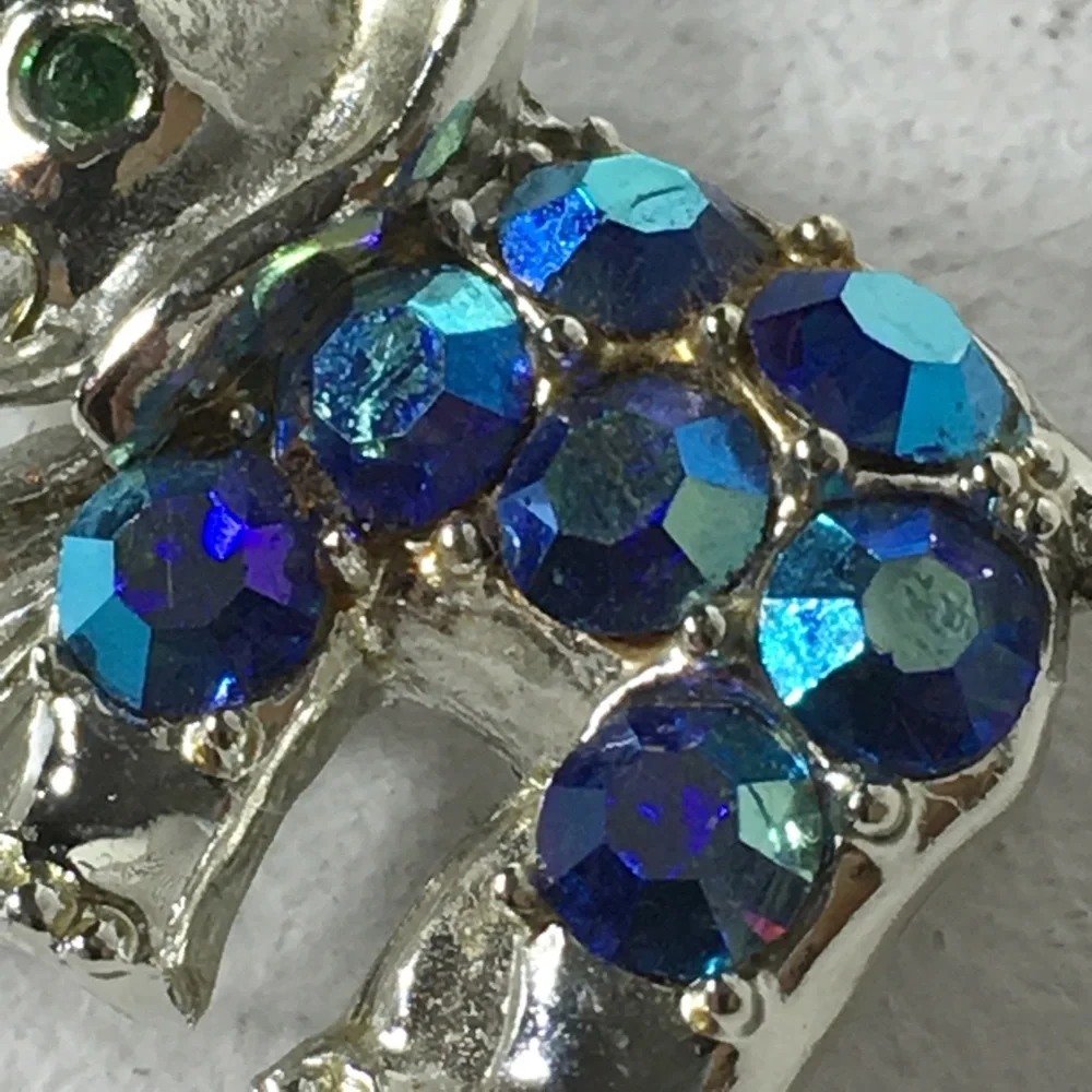 Vintage Silver Tone Rhinestone Elephant Brooch